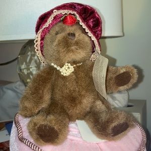 Vintage Russ Bertie bears from the past